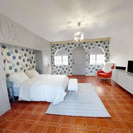 Chbre Tamara Du Chateau Avec Piscine Quarto em Acomodações Particulares
